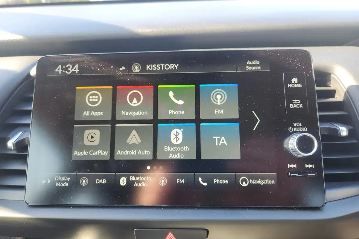 2024-honda-jazz-15-i-mmd-elegance-big-18