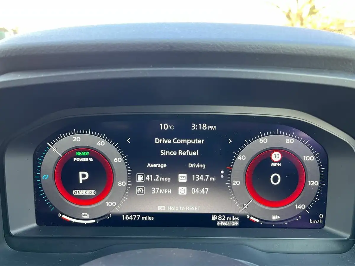 2023-nissan-qashqai-15-tekna-big-25