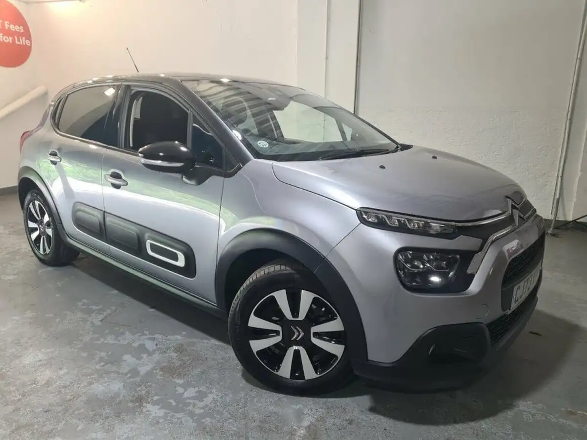 2023-citroen-c3-12-puretech-plus-110ps-eat6-big-0