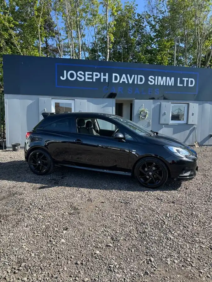 2017-vauxhall-corsa-14i-limited-edition-75ps-ecoflex-3d-big-7