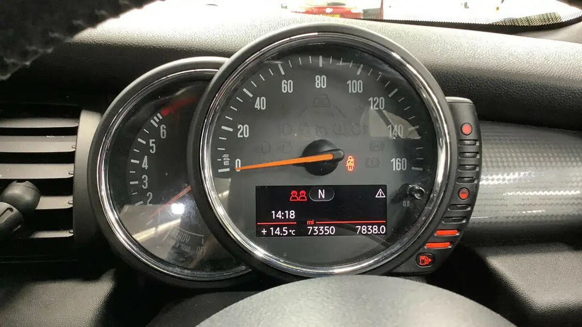 2016-mini-cooper-15-cooper-ss-convertible-2d-big-9