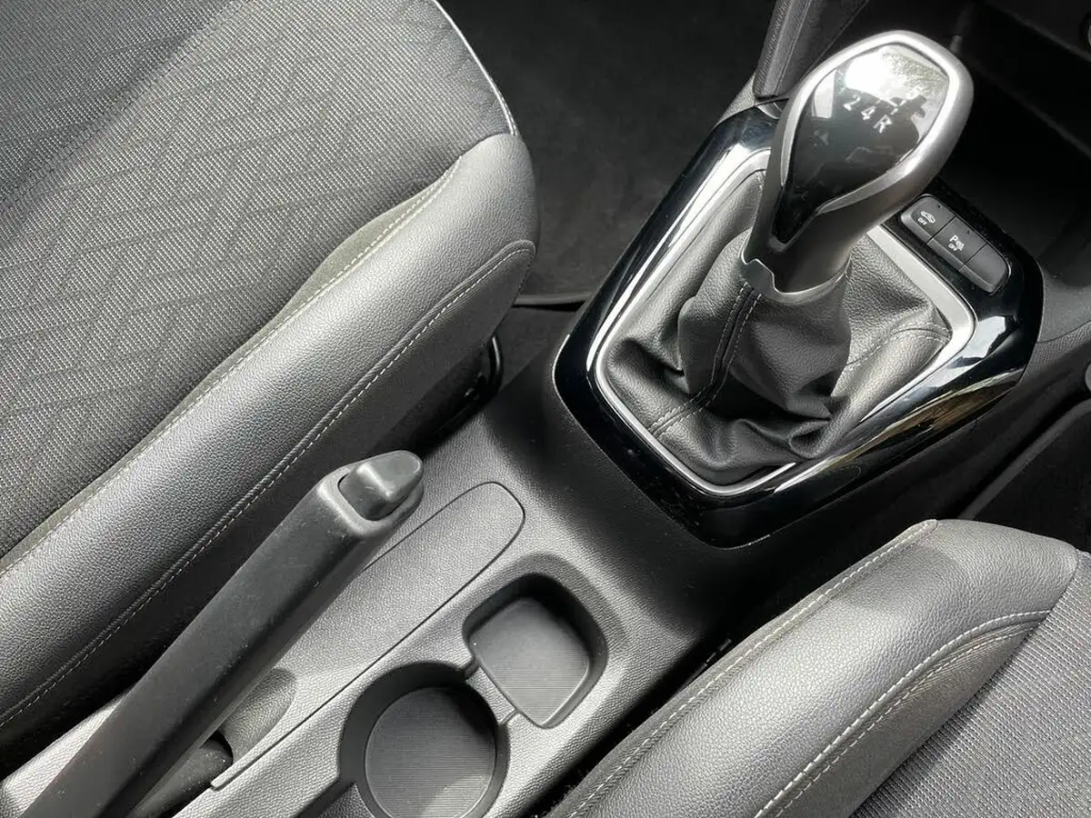 2021-vauxhall-corsa-12i-elite-big-18