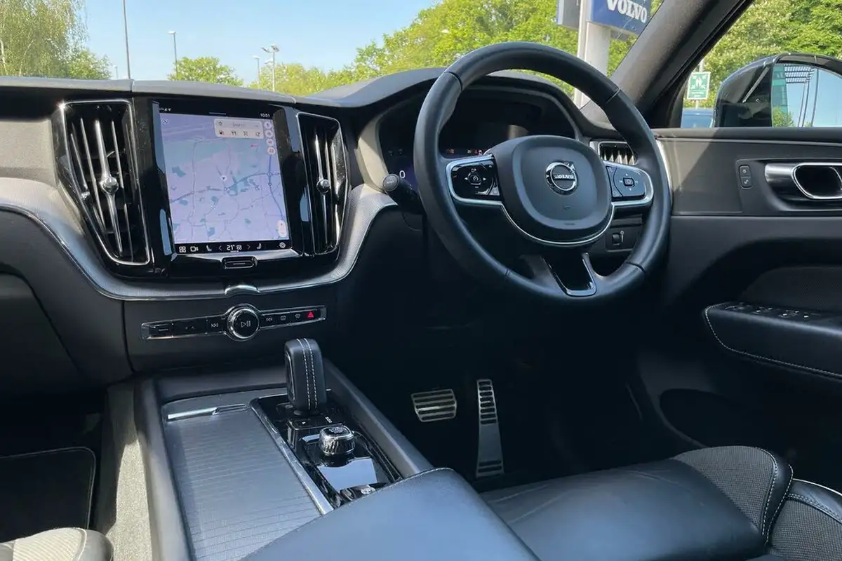 2021-volvo-xc60-20td-b4-r-design-awd-big-33