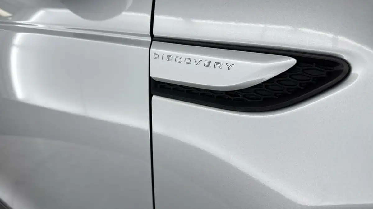 2019-land-rover-discovery-sport-20-p250-hse-big-27