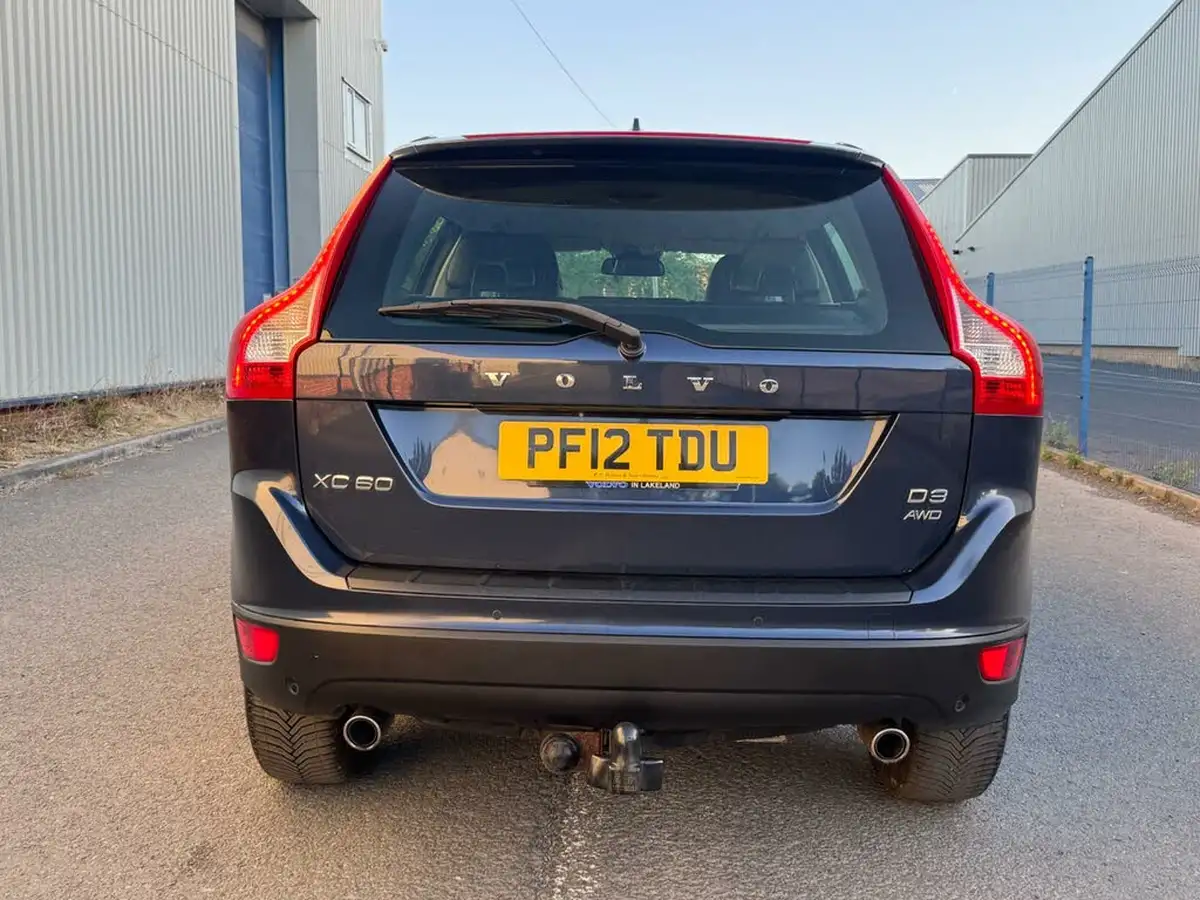 2012-volvo-xc60-24td-d3-se-lux-geartronic-big-10