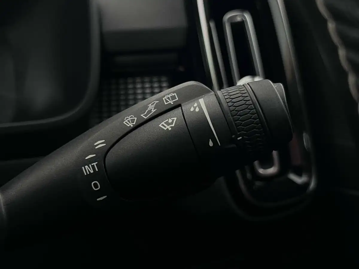 2020-volvo-xc40-15-t5-r-design-pro-plug-in-hybrid-big-28