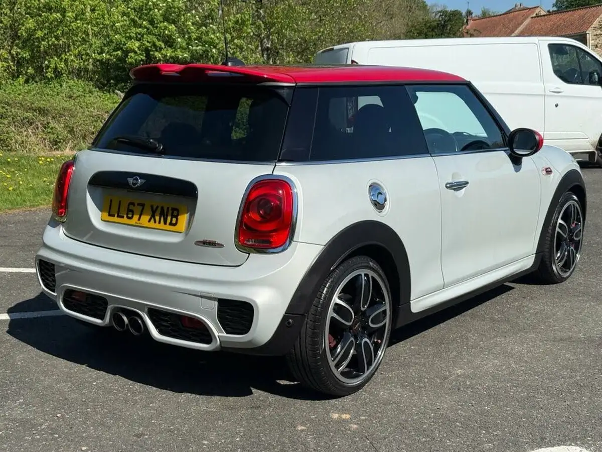 2017-mini-cooper-20-cooper-jcw-sport-auto-big-14