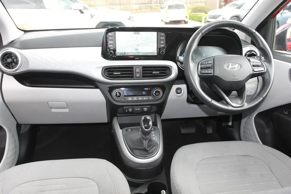 2024-hyundai-i10-10-premium-63ps-auto-big-5