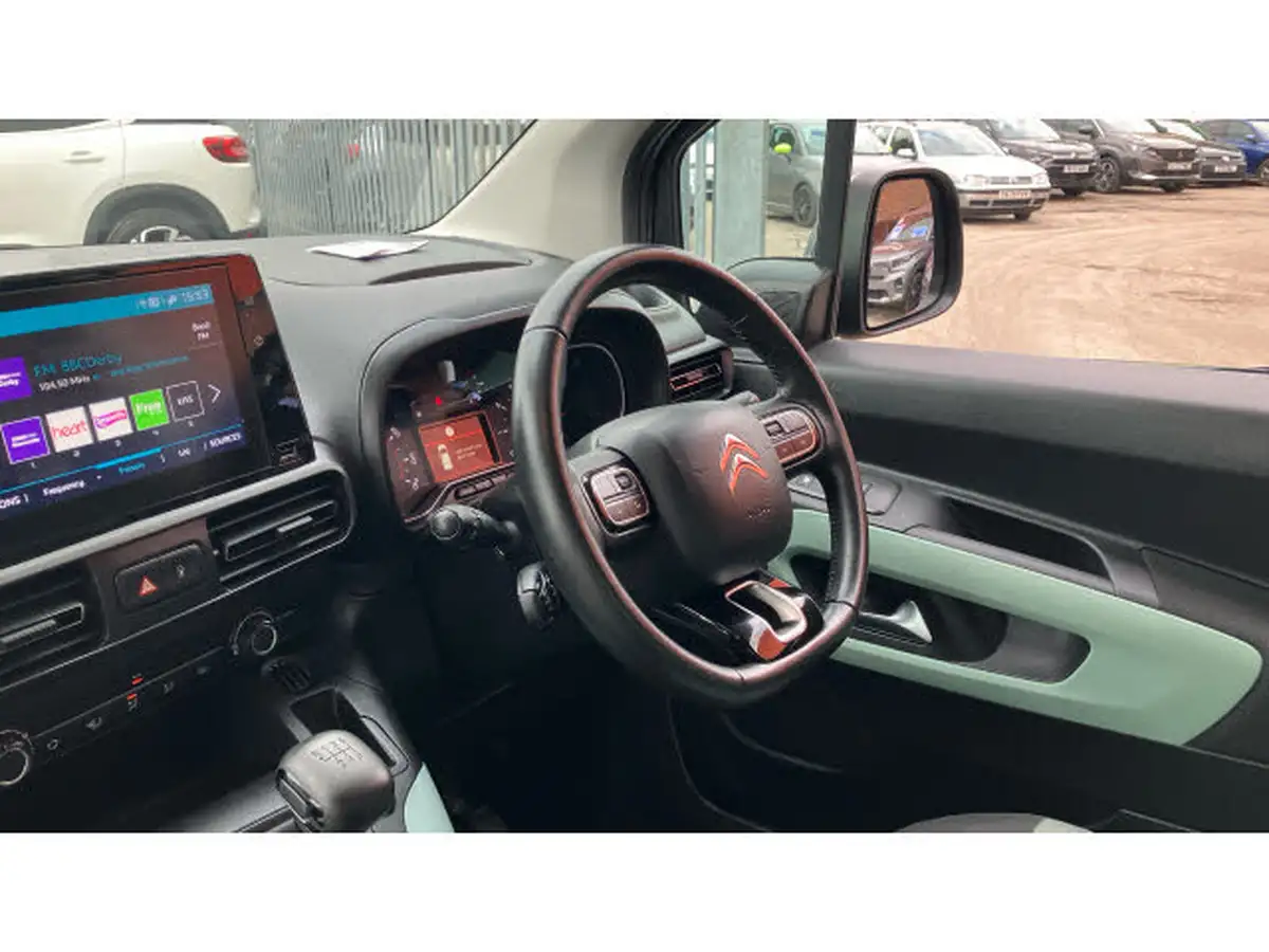 2018-citroen-berlingo-12-puretech-feel-m-size-big-8