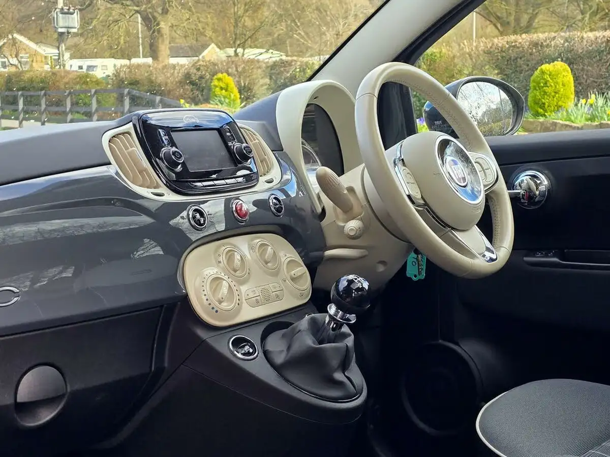 2018-fiat-500-12-lounge-big-1