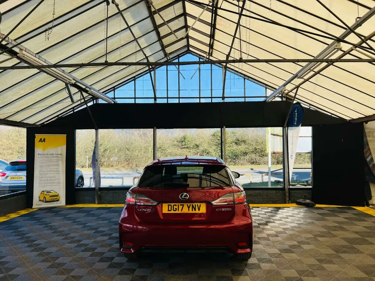 2017-lexus-ct-200h-18-luxury-sun-big-7