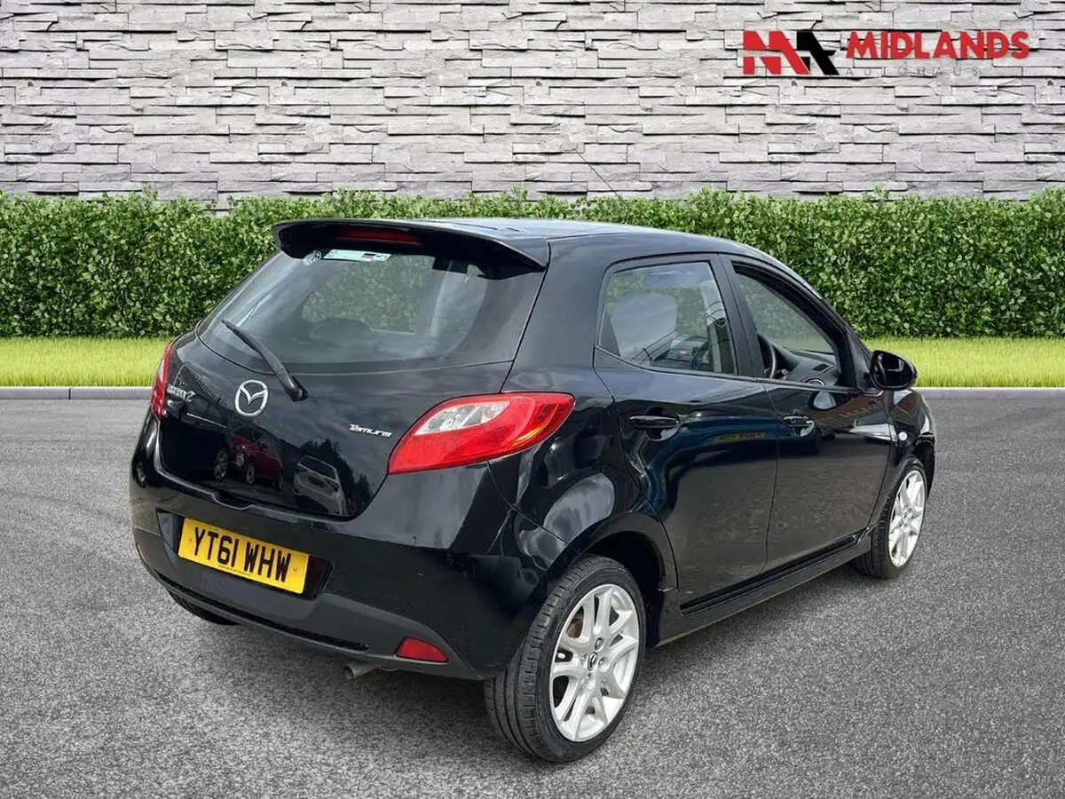 2011-mazda-mazda2-13-tamura-5d-big-2
