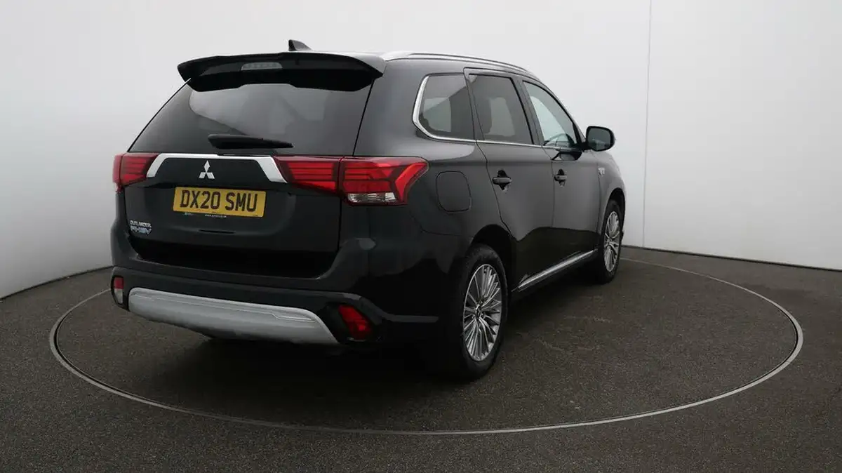 2020-mitsubishi-outlander-24-design-phev-big-52