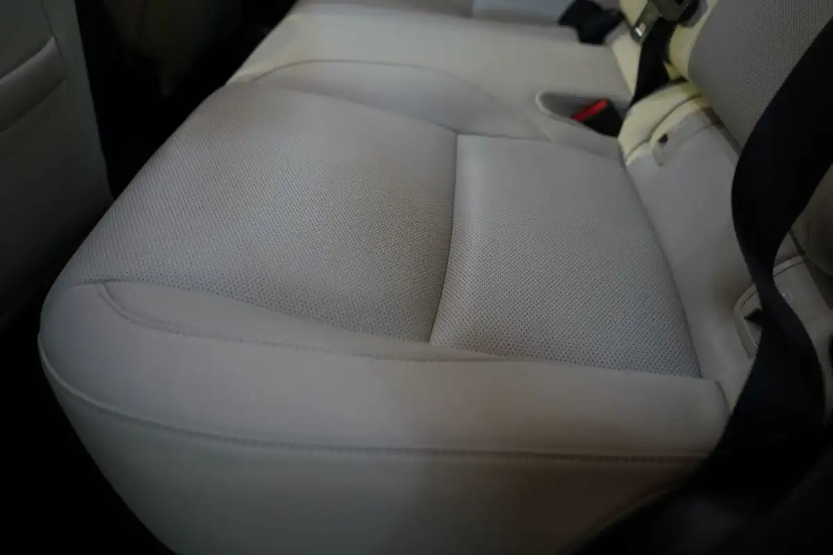 2019-mazda-mazda3-20-gt-sport-tech-180ps-saloon-4d-auto-big-47