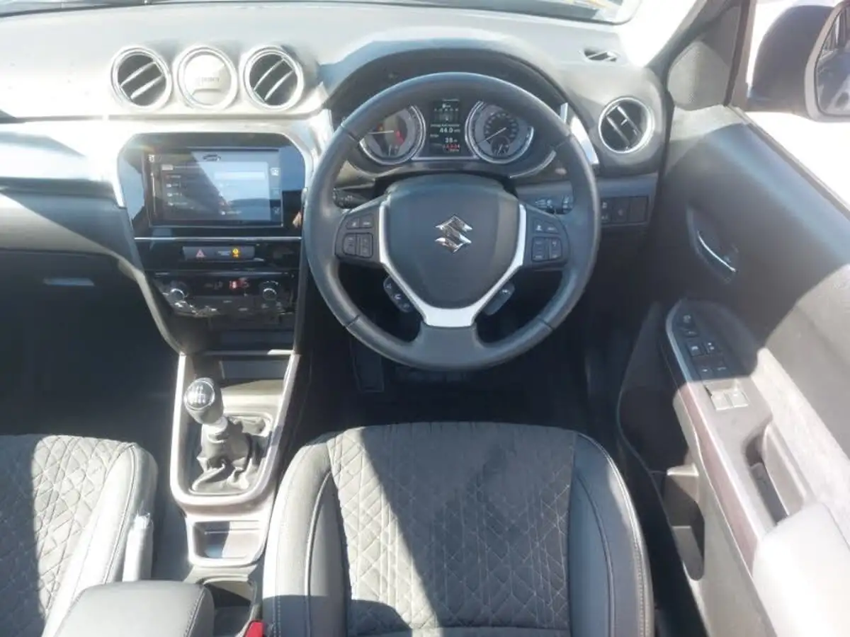 2023-suzuki-vitara-14-boosterjet-sz5-big-6