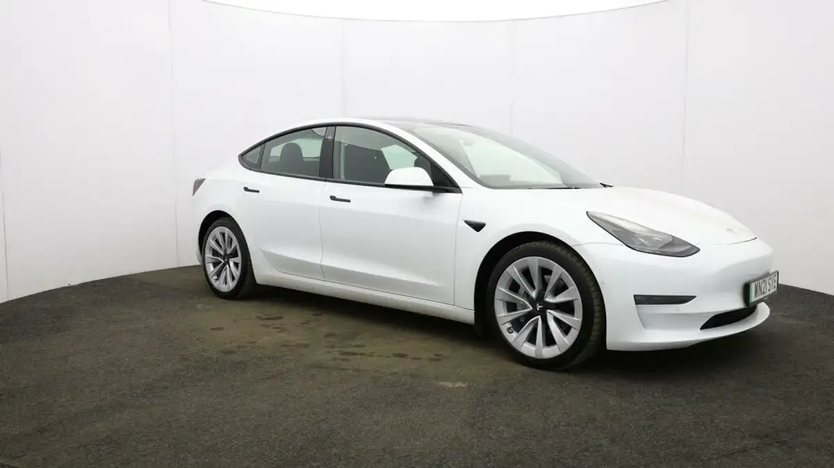 2021-tesla-model-3-e-long-range-4x4-big-46