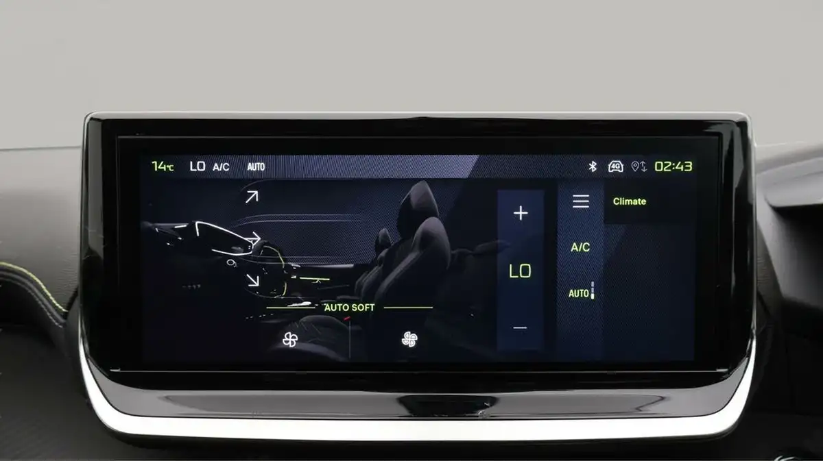 2024-peugeot-208-12-puretech-gt-100ps-big-12