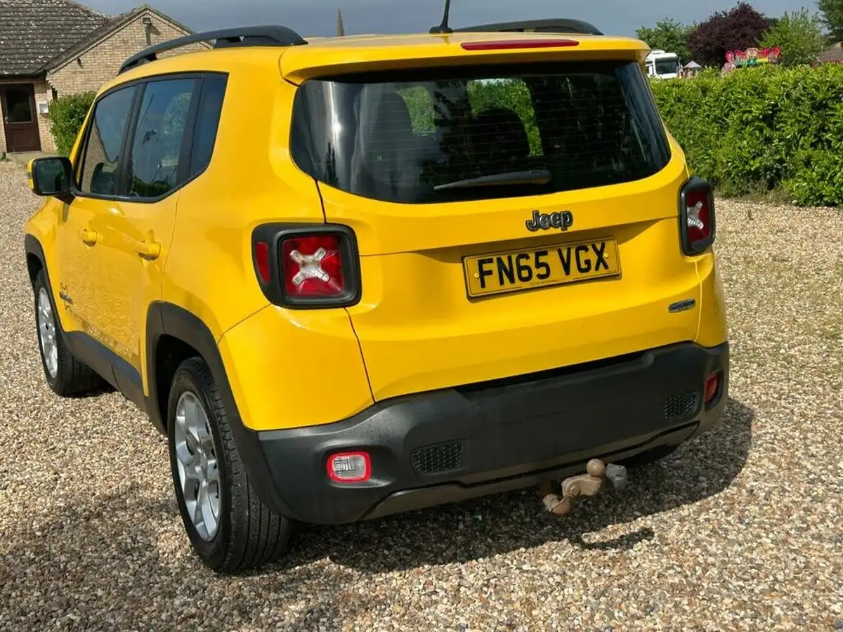 2015-jeep-renegade-14-multiair-ii-longitude-big-11