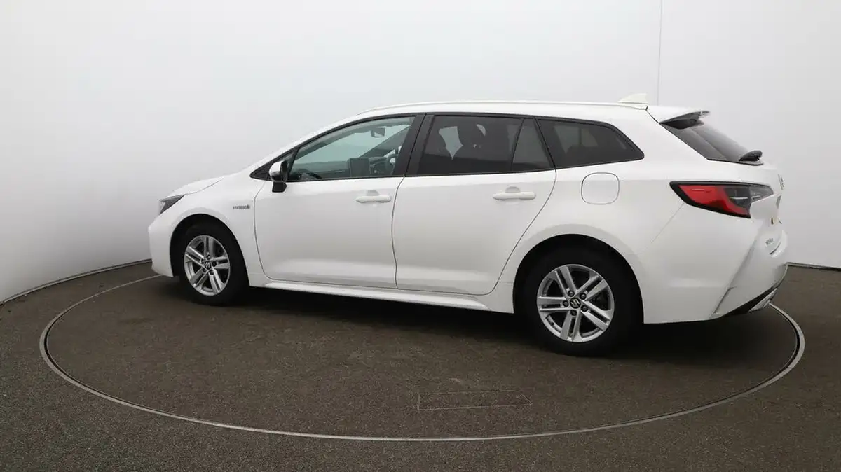 2023-suzuki-swace-18-motion-big-47