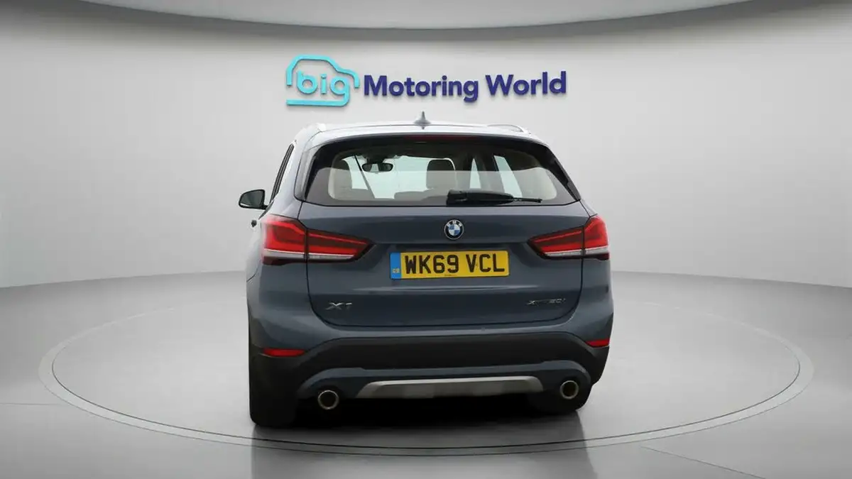 2019-bmw-x1-20-xdrive20i-xline-big-6