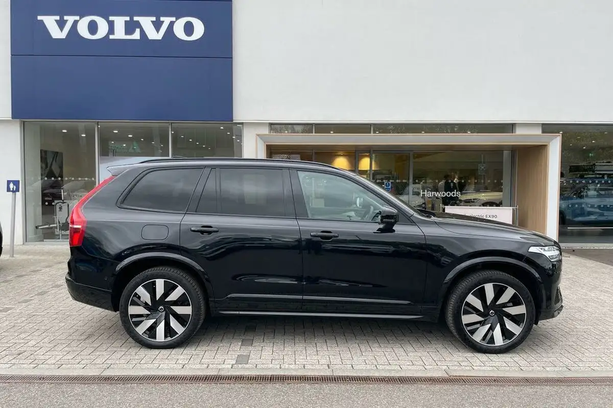 2023-volvo-xc90-20-t8-plus-big-1