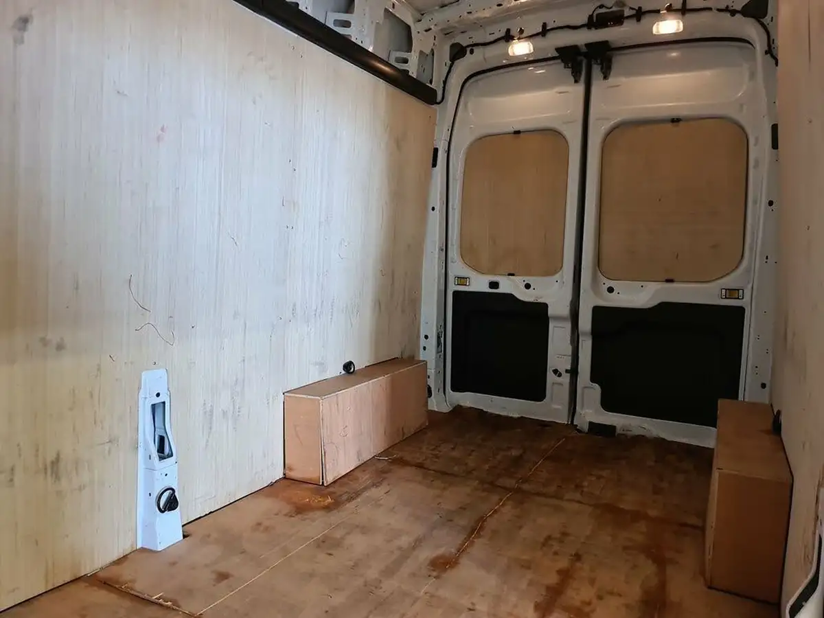 2024-ford-transit-big-19