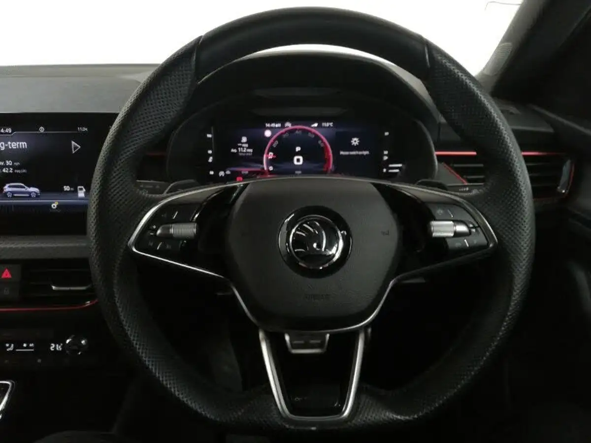 2024-skoda-kamiq-10-tsi-monte-carlo-116ps-dsg-big-10