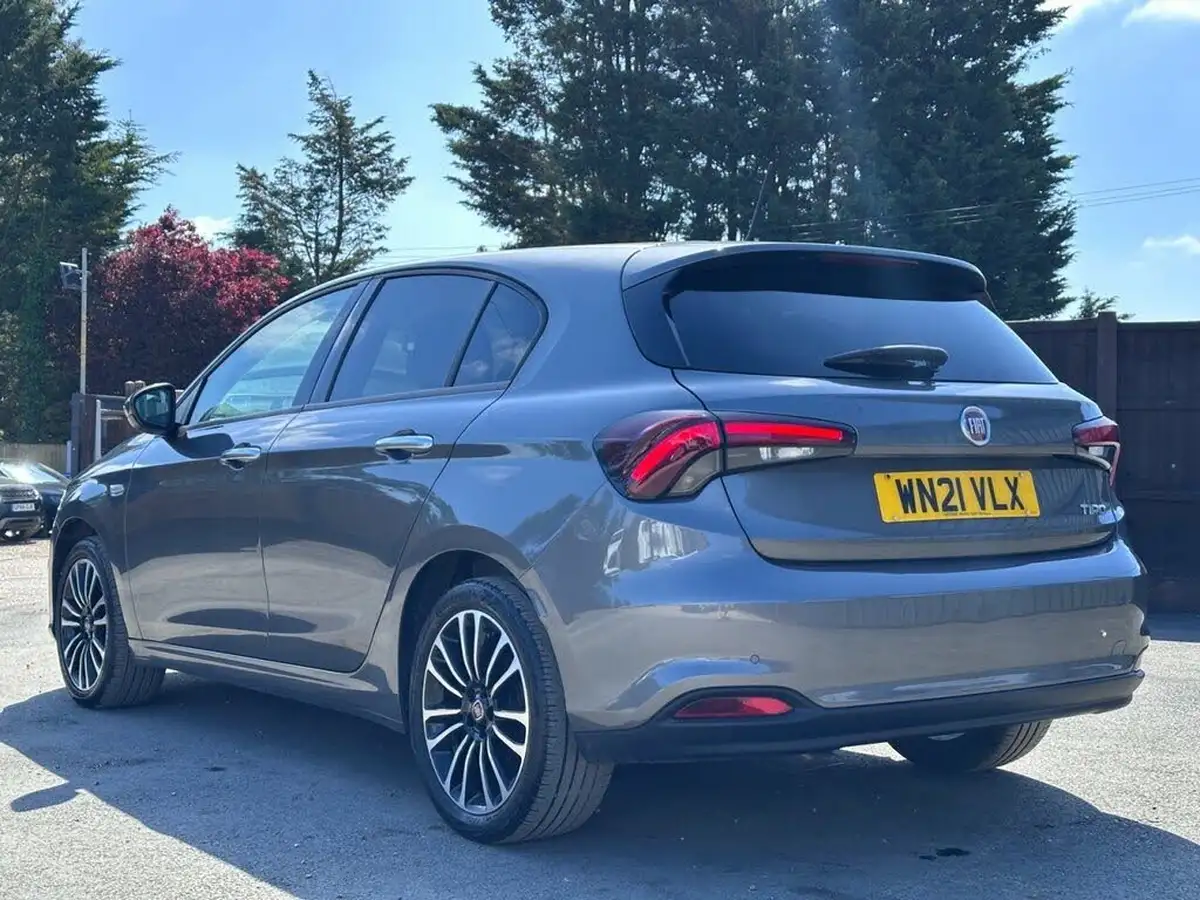 2021-fiat-tipo-10-life-hatchback-big-7