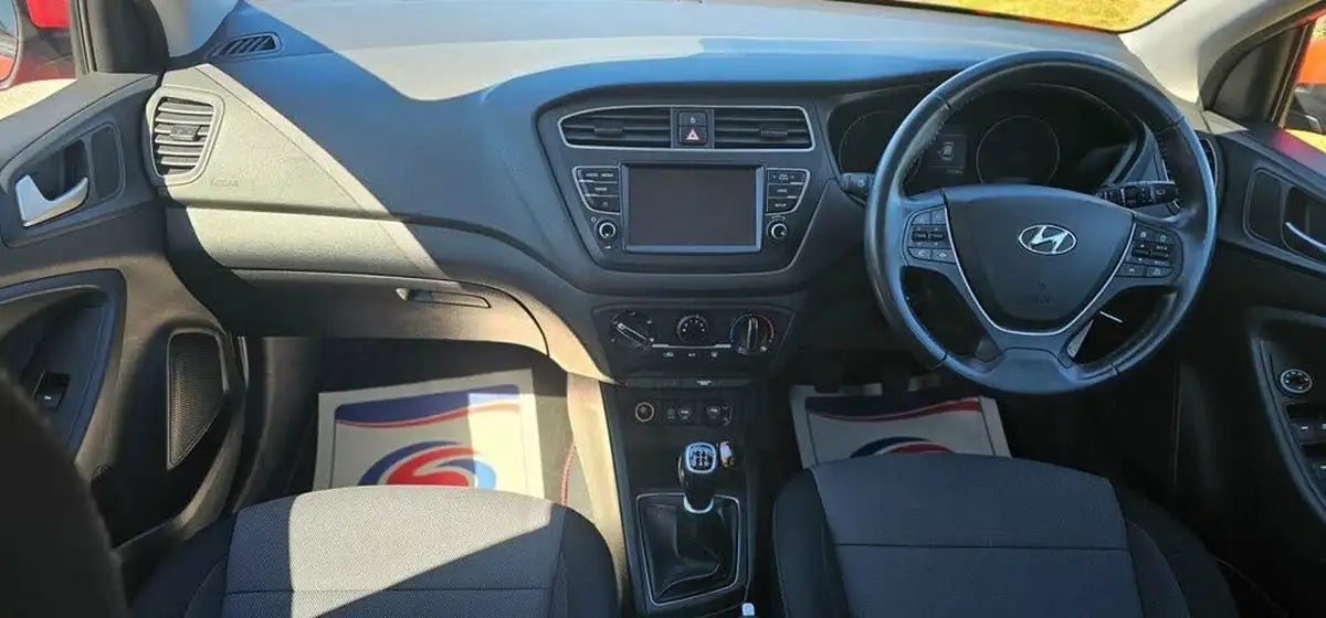 2019-hyundai-i20-12-se-mpi-hatchback-5d-big-11
