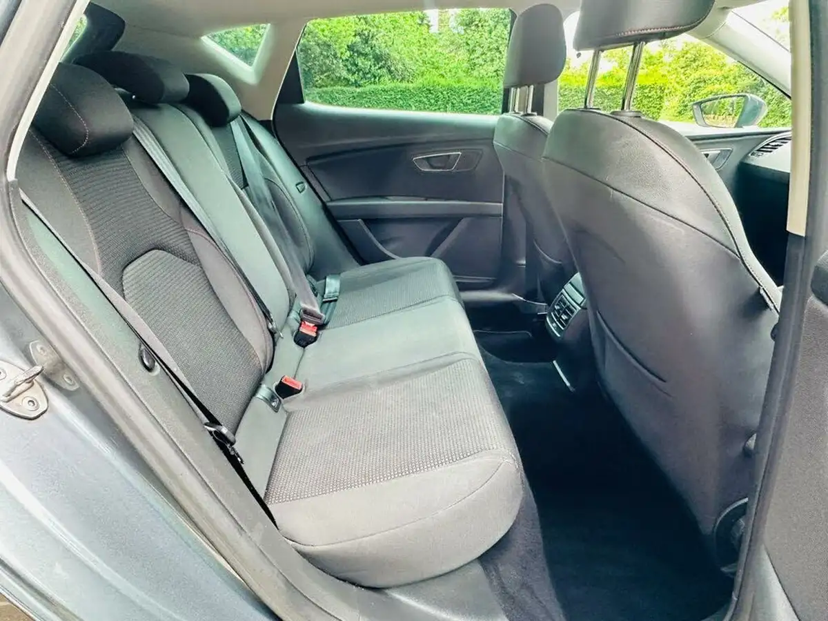 2017-seat-leon-14-ecotsi-fr-technology-hatchback-5d-big-20