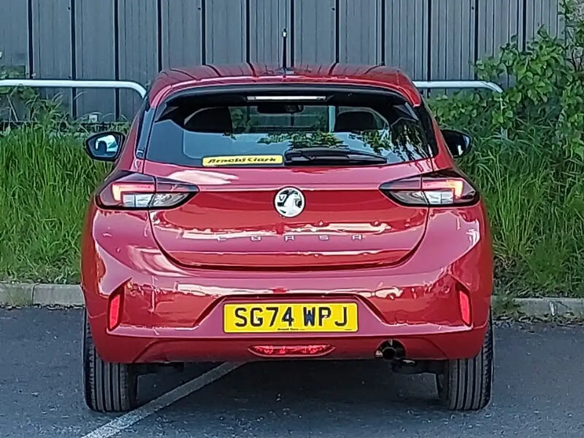 2024-vauxhall-corsa-12i-design-big-15