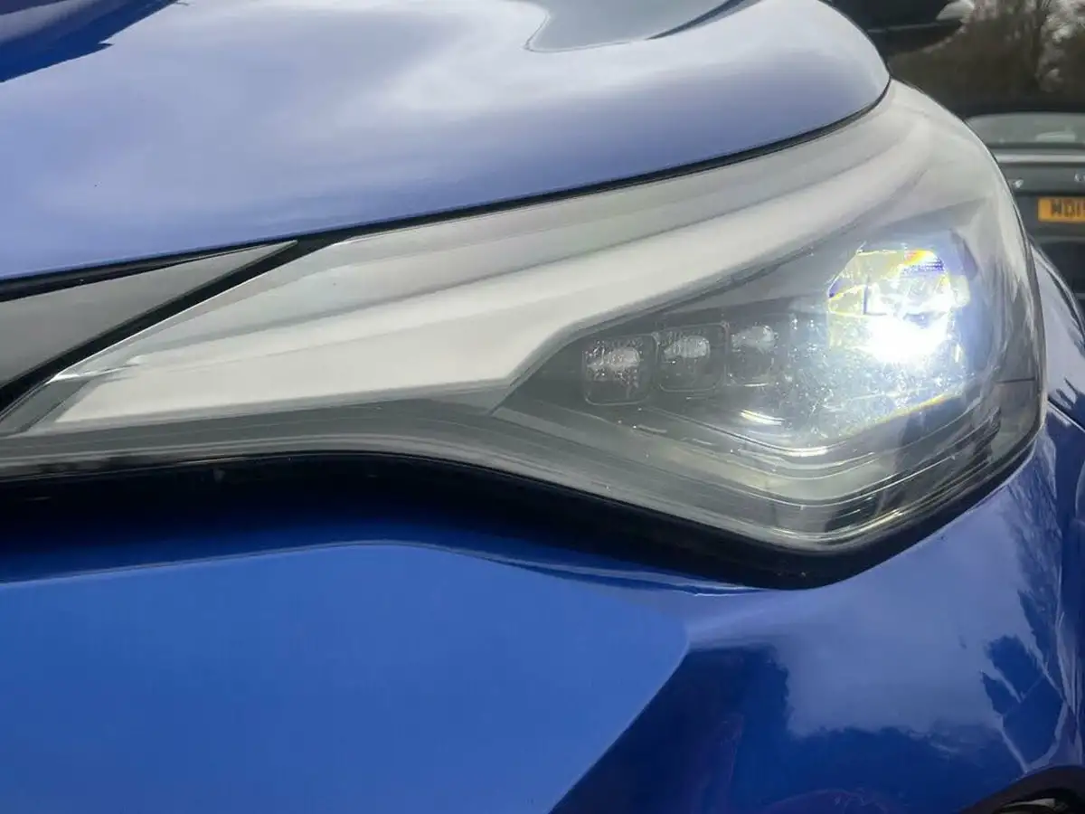 2022-toyota-c-hr-18-vvt-i-gr-sport-big-22