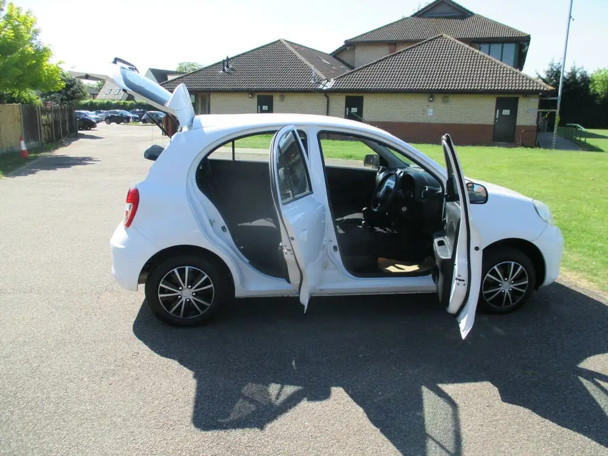 2013-nissan-micra-12-30th-anniversary-big-8