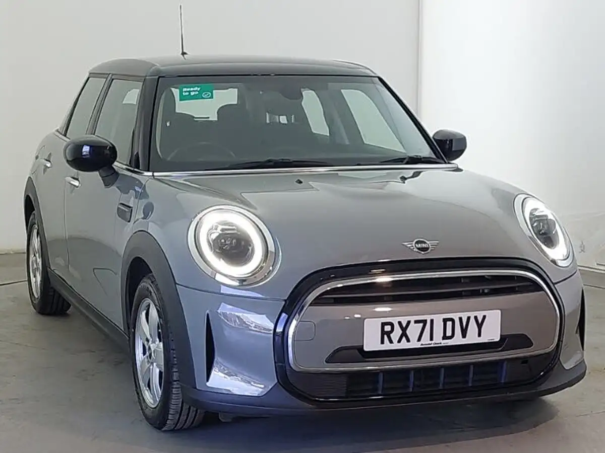2021-mini-cooper-15-cooper-classic-hatchback-5d-big-0