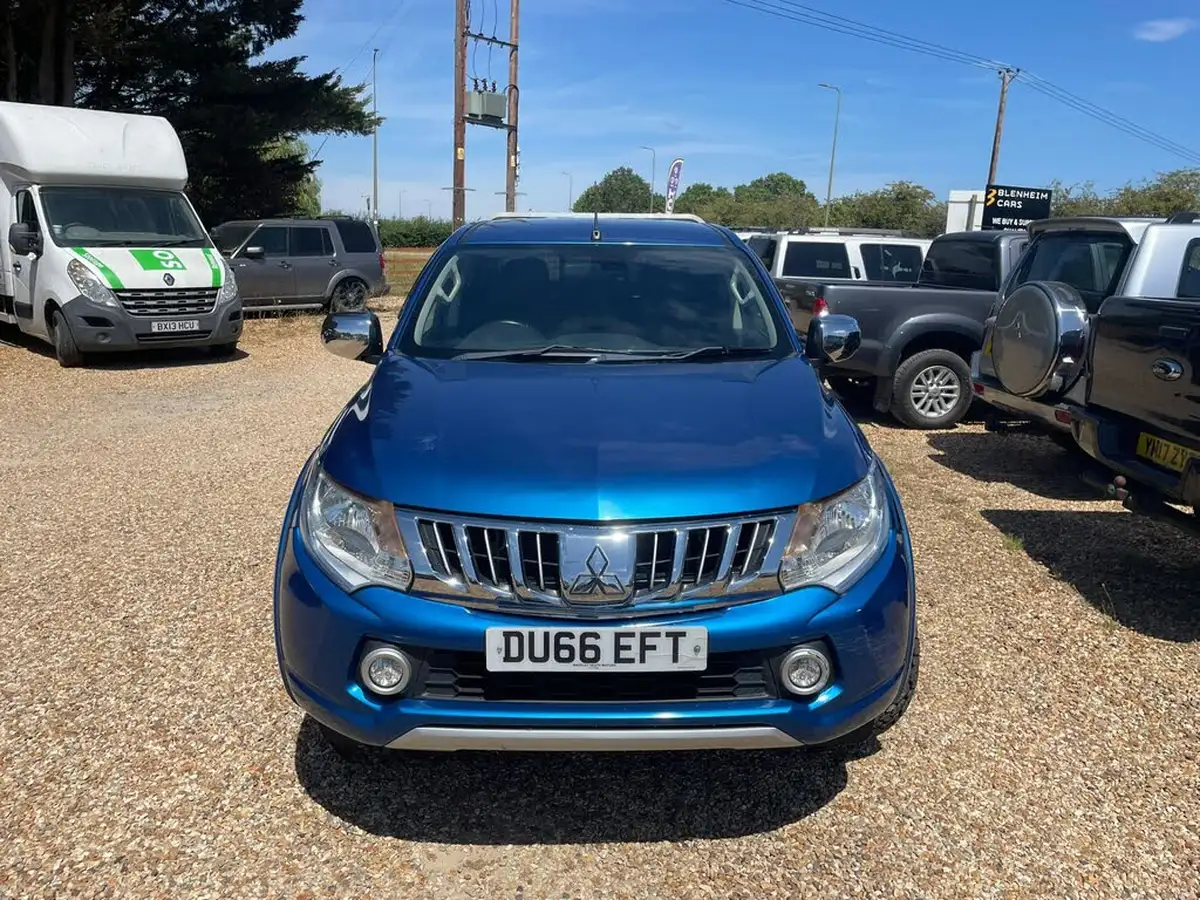 2016-mitsubishi-l200-24di-d-titan-big-3
