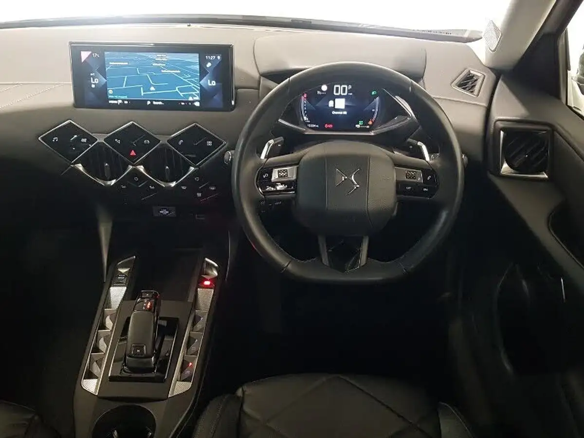 2022-ds-ds-3-crossback-12-puretech-rivoli-130ps-big-6