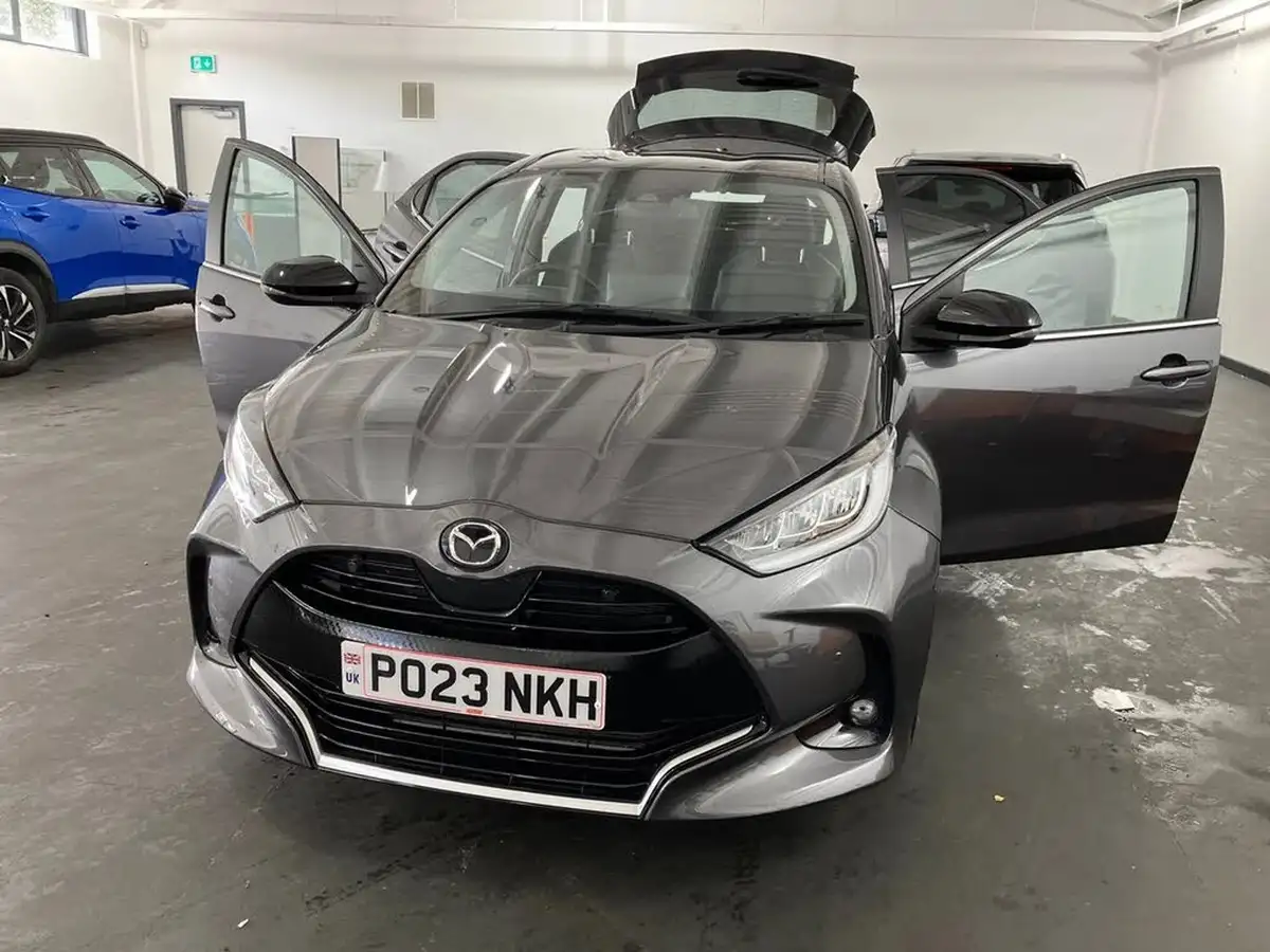 2023-mazda-mazda2-15-select-big-41