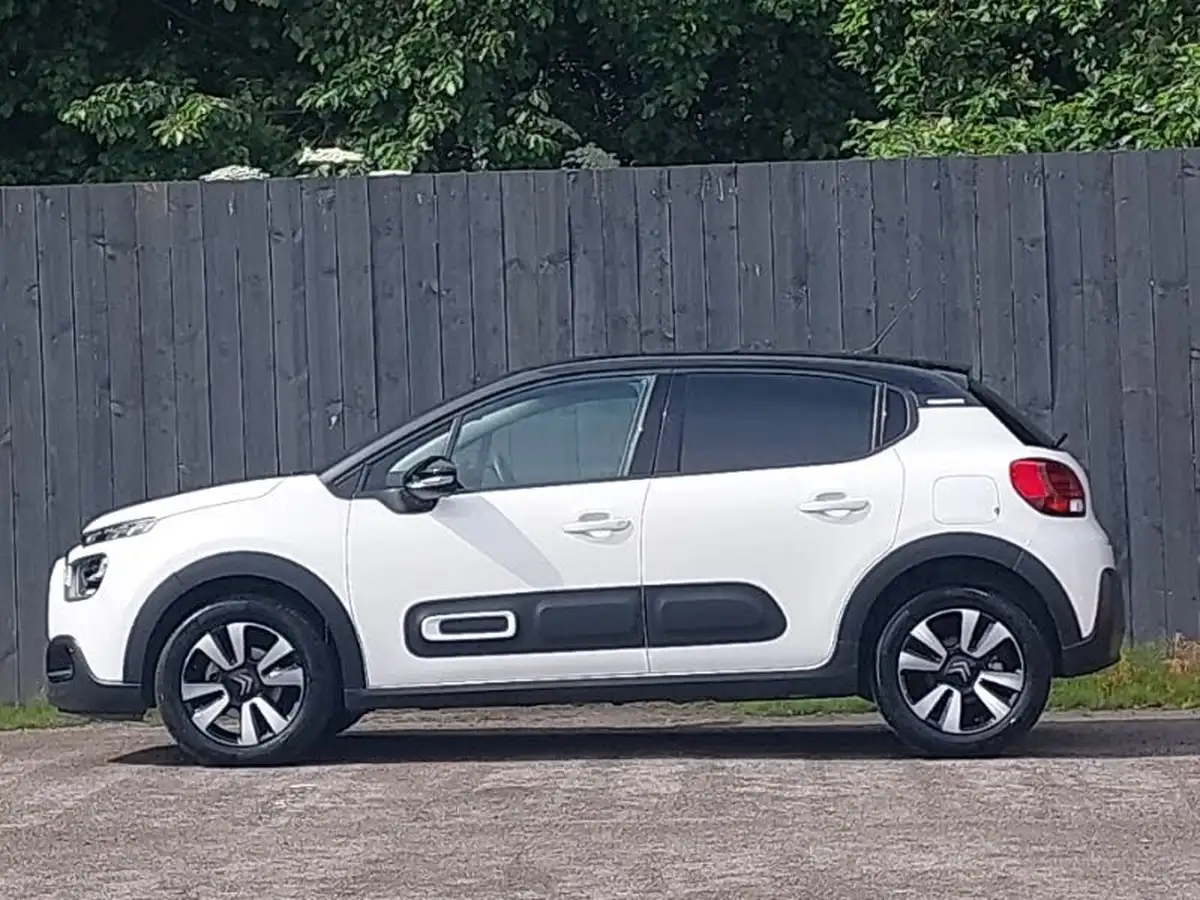 2024-citroen-c3-12-puretech-plus-110ps-eat6-big-3
