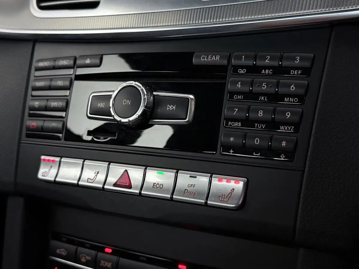 2013-mercedes-benz-e-class-21td-e220-cdi-se-21cdi-170bhp-saloon-4d-7g-tronic-plus-big-37
