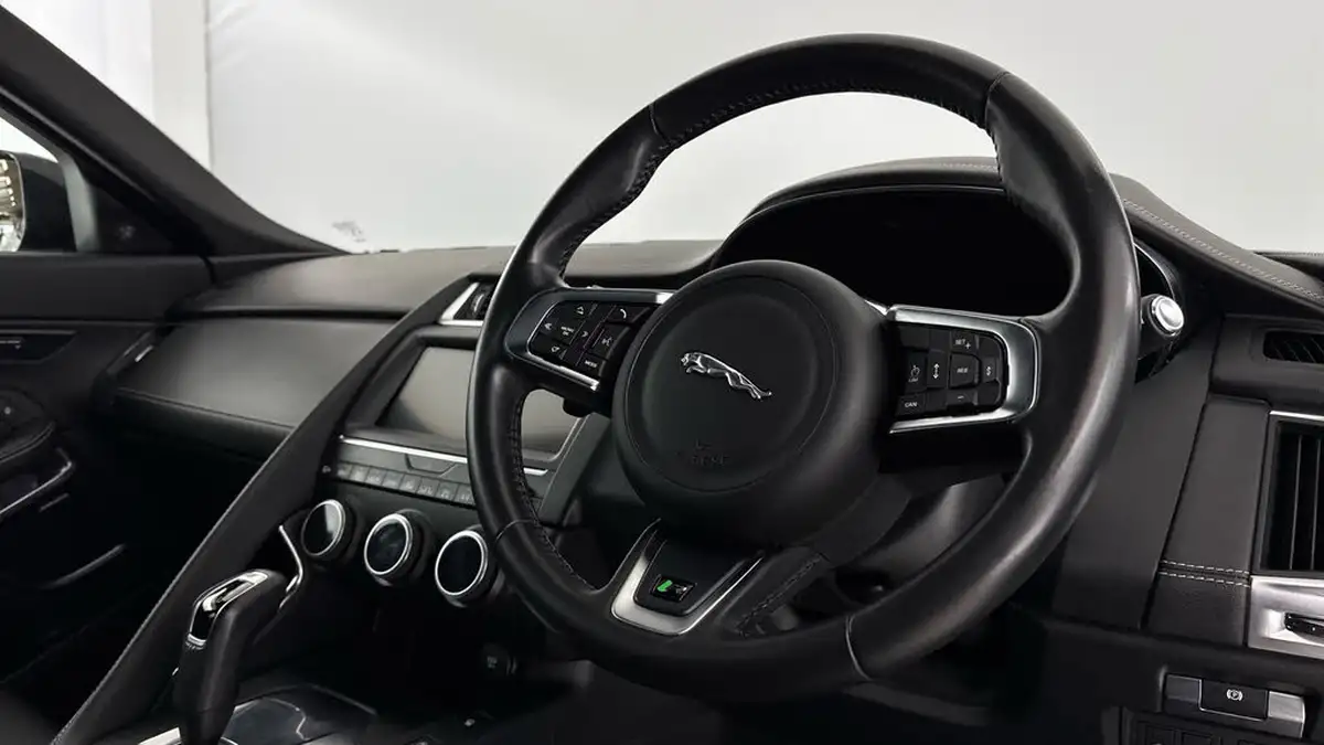 2019-jaguar-e-pace-20-i4-r-dynamic-hse-200ps-big-8