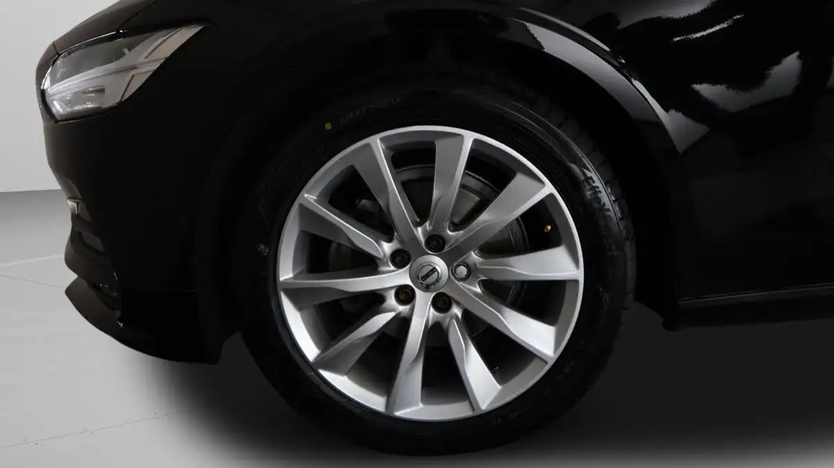 2020-volvo-s90-20-t4-momentum-plus-big-16