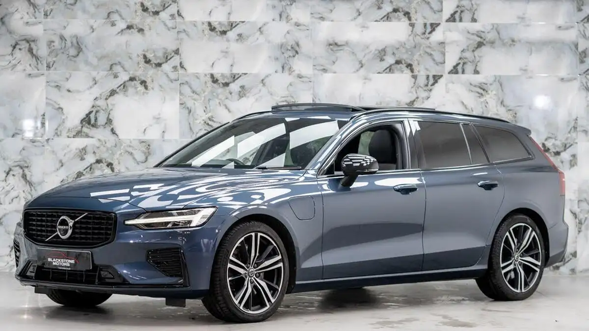2021-volvo-v60-20-t6-r-design-350bhp-plug-in-hybrid-big-4