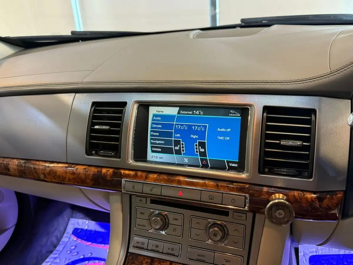 2008-jaguar-xf-27td-premium-luxury-big-16