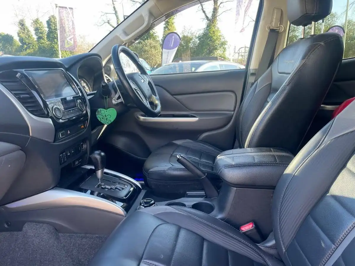 2019-mitsubishi-l200-24di-d-barbarian-eu6b-auto-big-6