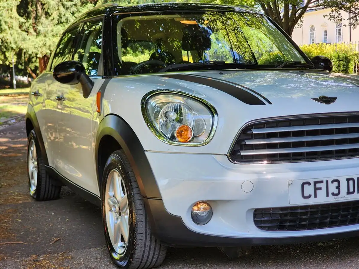 2013-mini-countryman-16-cooper-pepper-big-34