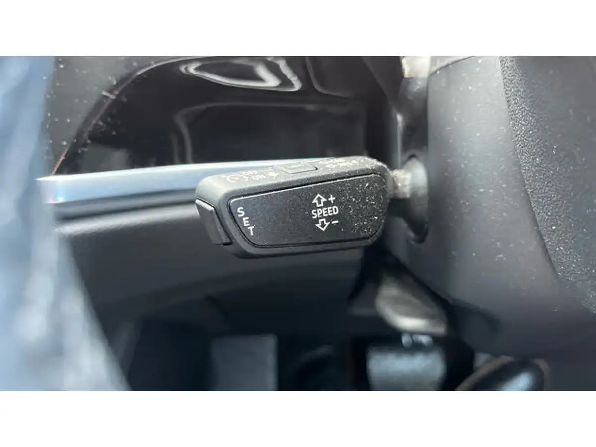 2022-audi-q3-15-35-tfsi-cod-sportback-s-tronic-big-32