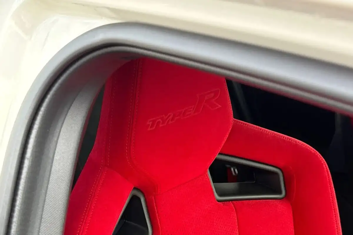 2023-honda-civic-20-i-vtec-type-r-big-32