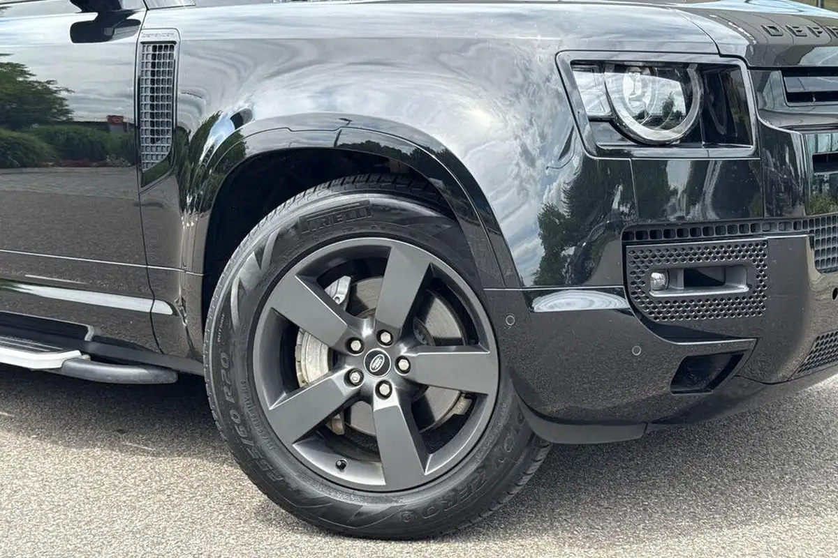 2022-land-rover-110-defender-20-p400e-x-dynamic-hse-big-9