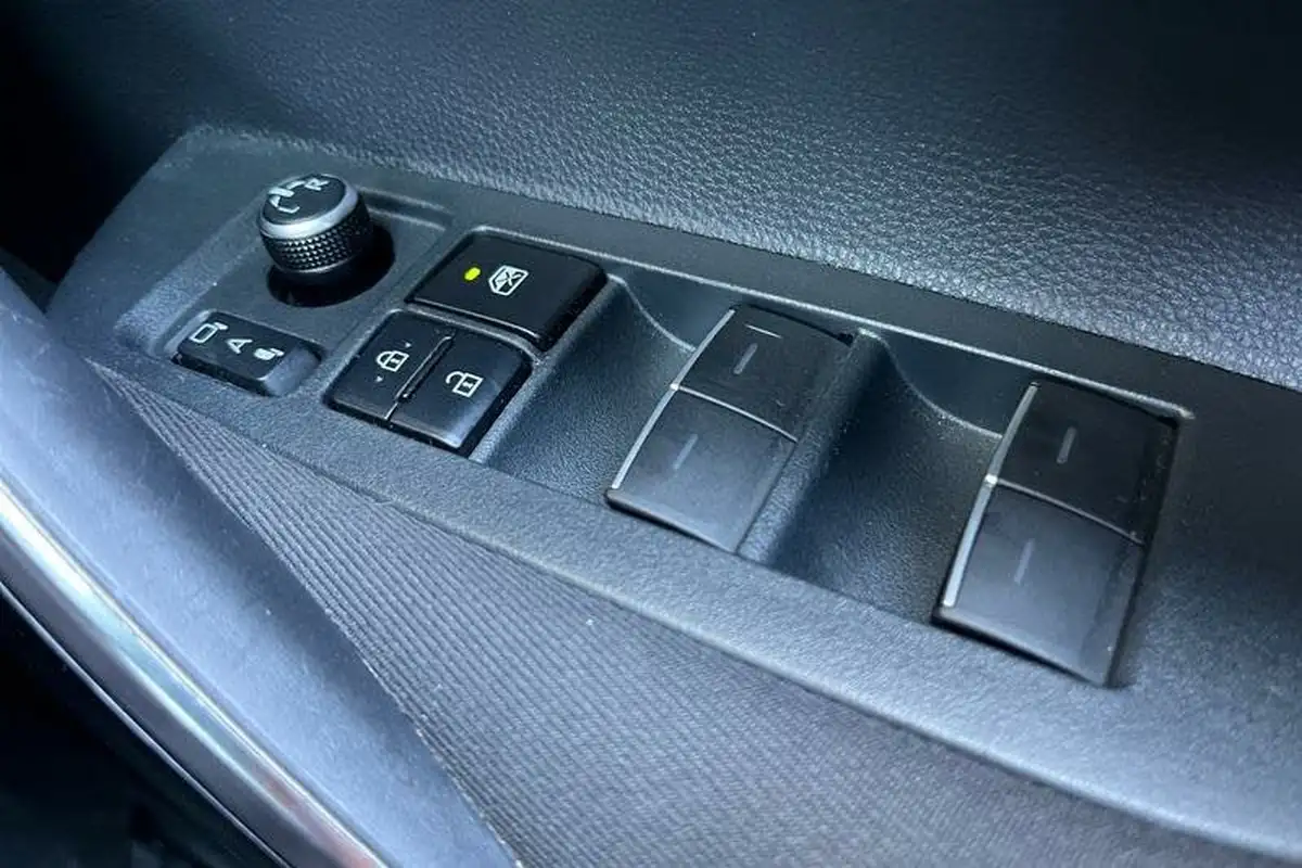 2022-toyota-corolla-18-vvt-i-gr-sport-120bhp-trk-hatchback-big-15