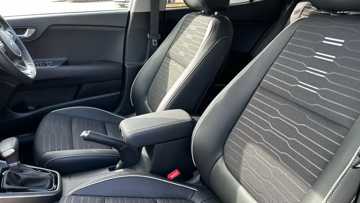 2024-kia-stonic-10-t-gdi-gt-line-s-98bhp-dct-big-12